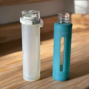 ❤️SOLD❤️2010 Starbucks 16 oz. Glass water bottles